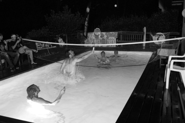 Match nocturne de gala après le BBQ du soir